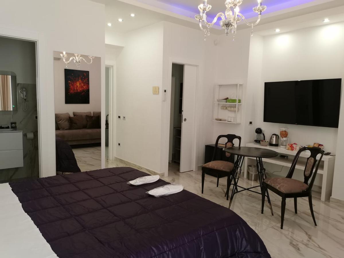 Royal Boutique Napoli Hotel Екстериор снимка